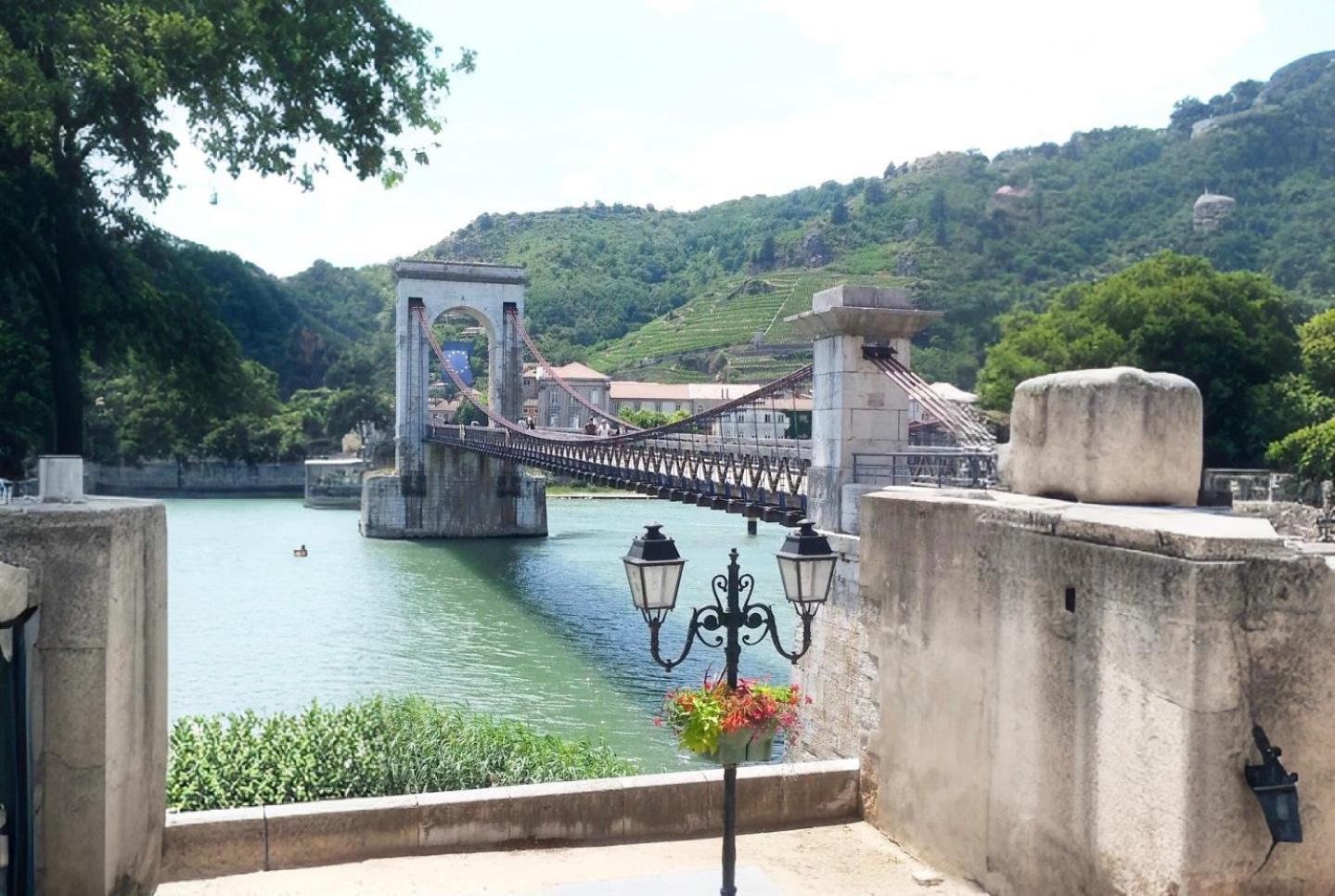 Le Clos Du Rhone - Hypercentre - Wifi Lägenhet Tournon-sur-Rhone Exteriör bild
